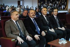 ASÜ İyi Bir Altyapıya ve Değerli Bir Kadroya Sahip 