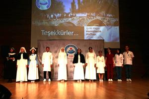 ASÜ’de Hemşirelik Haftası Sergi, Konferans ve Defileyle Kutlandı