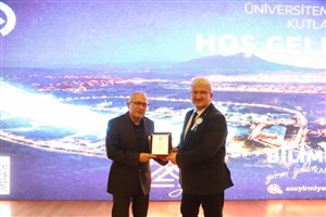 Aksaray Üniversitesinde 20. yıl coşkusu açılış töreniyle başladı